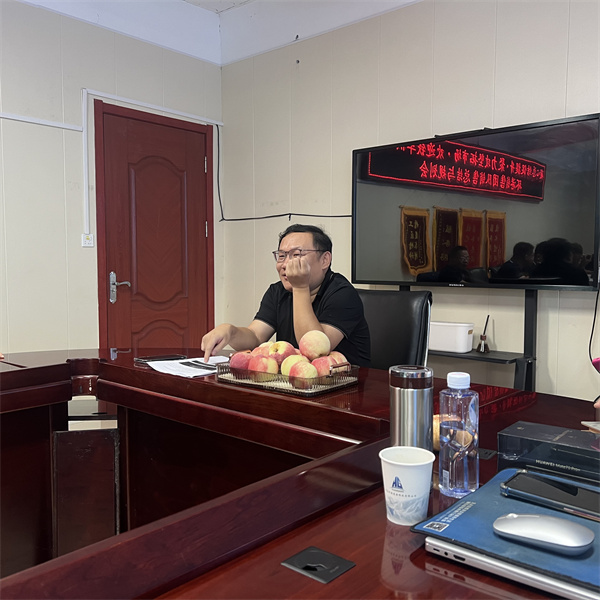 瓷磚膠自流平生產(chǎn)線 瓷磚膠自流平生產(chǎn)線